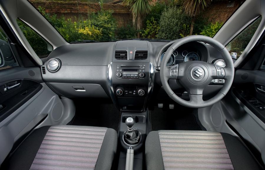  Suzuki SX4 2010 года  (фото 9 из 10)